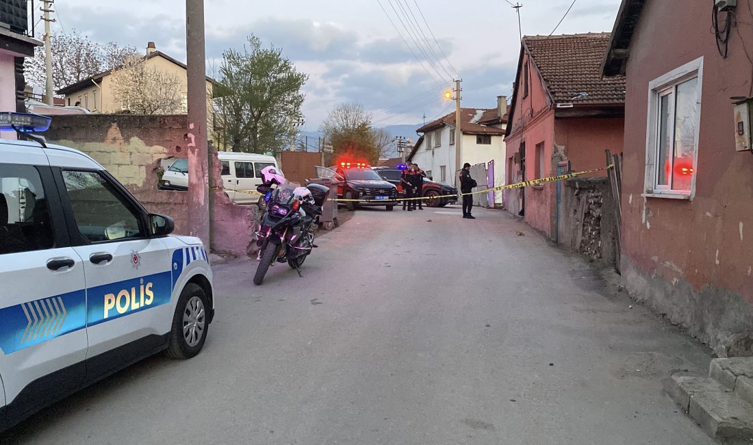 Bolu’da dün boşanma aşamasındaki eşinin yaşadığı eve tabancayla 2 el
