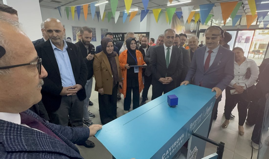 Kocaeli'nin Çayırova ilçesinde bu yıl ikincisi düzenlenen Bilim Şenliği başladı.