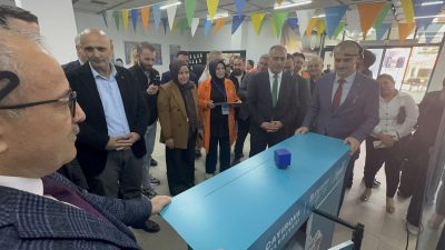 Kocaeli'nin Çayırova ilçesinde bu yıl ikincisi düzenlenen Bilim Şenliği başladı.