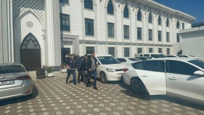 Kocaeli’nin Darıca ilçesinde bir evden dizüstü bilgisayar ve kişisel eşya