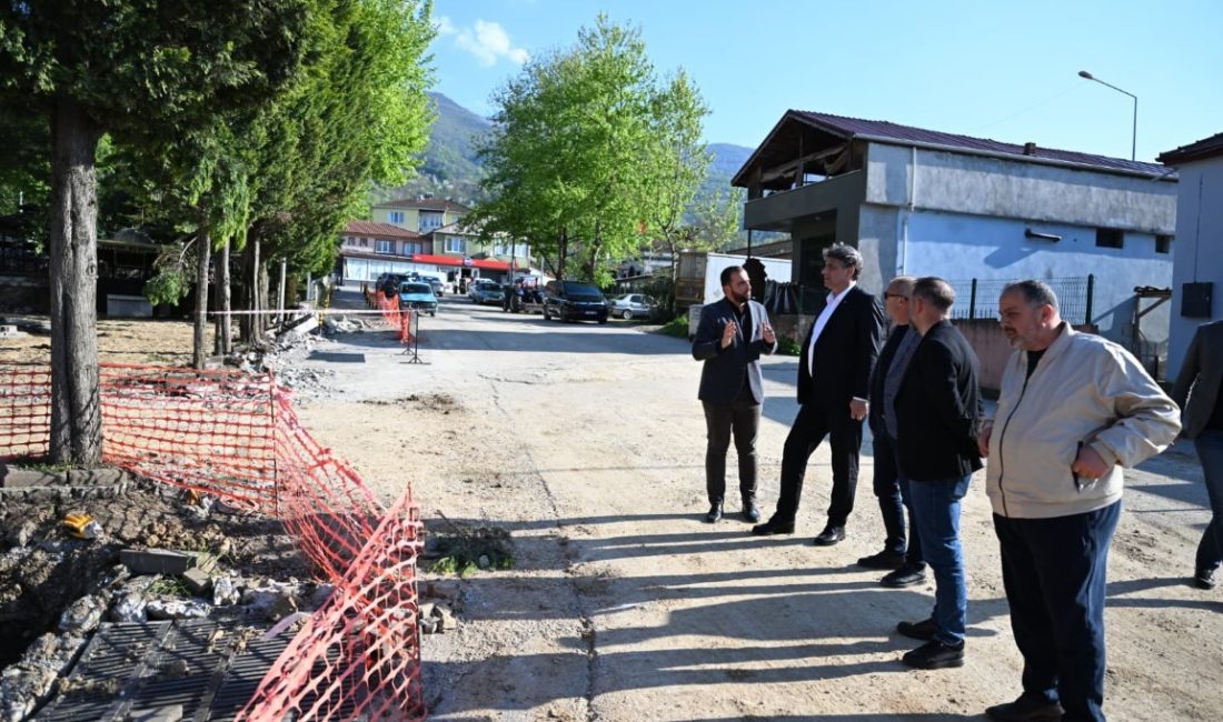 Kartepe Belediye Başkanı Mustafa Kocaman, yapımı devam eden Balaban Mahalle
