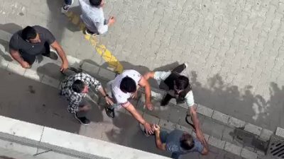 Esenyurt’ta bedava tıraş olma alışkanlığı edinen bir şahıs, berberin kendisini