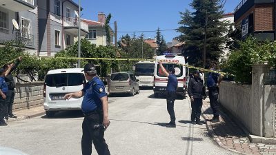 Konya'da bir kişi tartıştığı anne ve babasını bıçaklayarak öldürdü. Olay