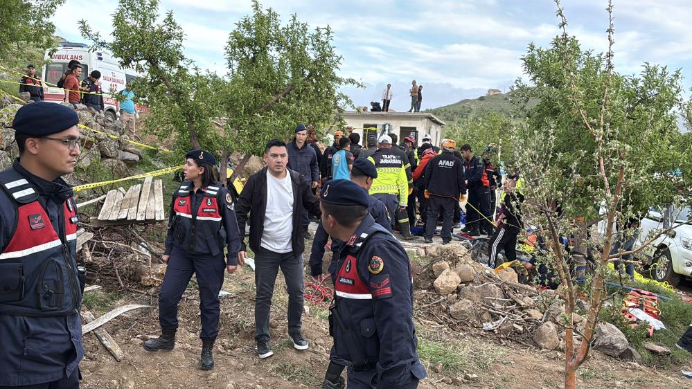 Aksaray’da müstakil bir evin bahçesinde bulunan su kuyusunda meydana gelen