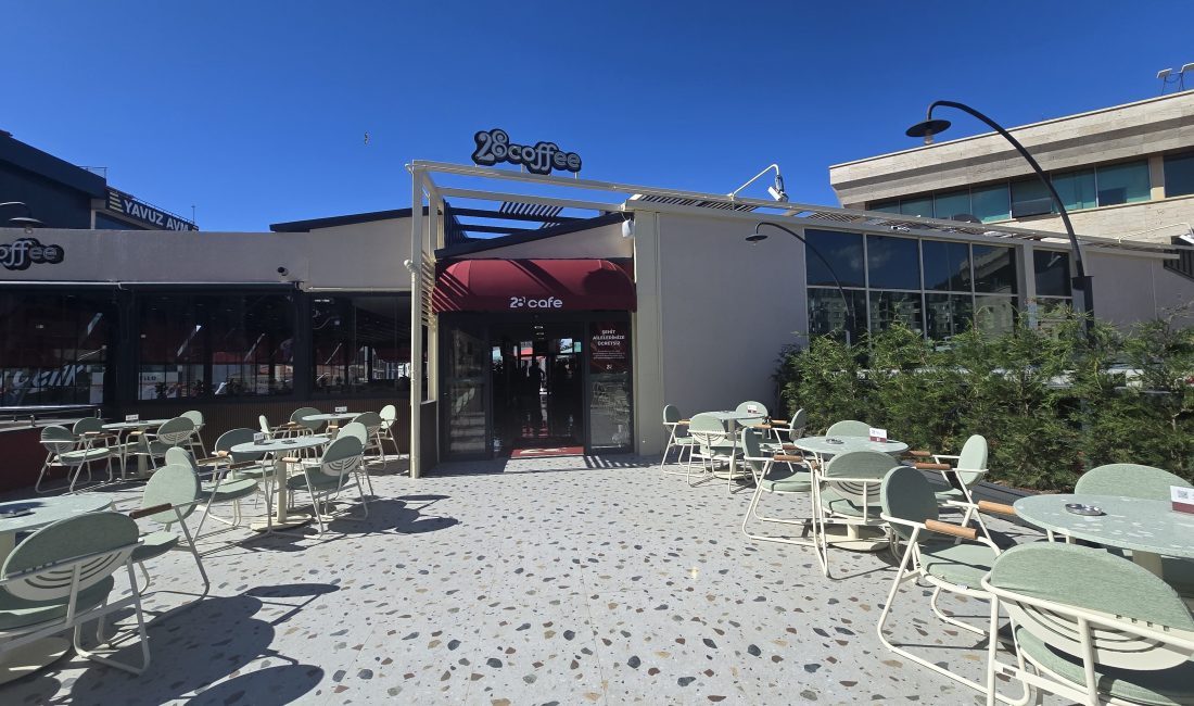 A Milli Futbol Takımı'nın başarılı savunmacısı Merih Demiral, memleketi Kocaeli'nin