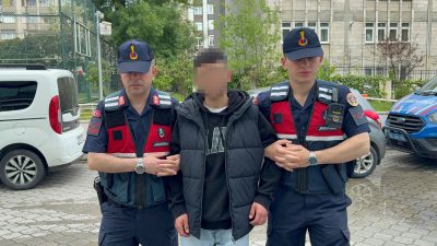Samsun’un Atakum ilçesinde yolda önü kesilen 45 yaşındaki E.E., uğradığı