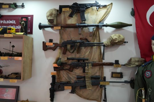 Kocaeli'de yaşayan terör gazisi Yaşar Saral (52), şehitlerin aziz hatırasını