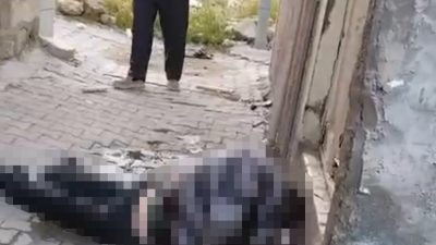Siirt merkezde bayram namazı saatlerinde evinin önündeki caddede yerde hareketsiz