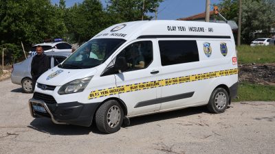 Elazığ’da yol kenarındaki su kanalında hareketsiz yatan bir vatandaş ihbarı