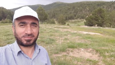 Gümüşhane-Kelkit kara yolunda meydana gelen feci trafik kazasında, yolun karşısına