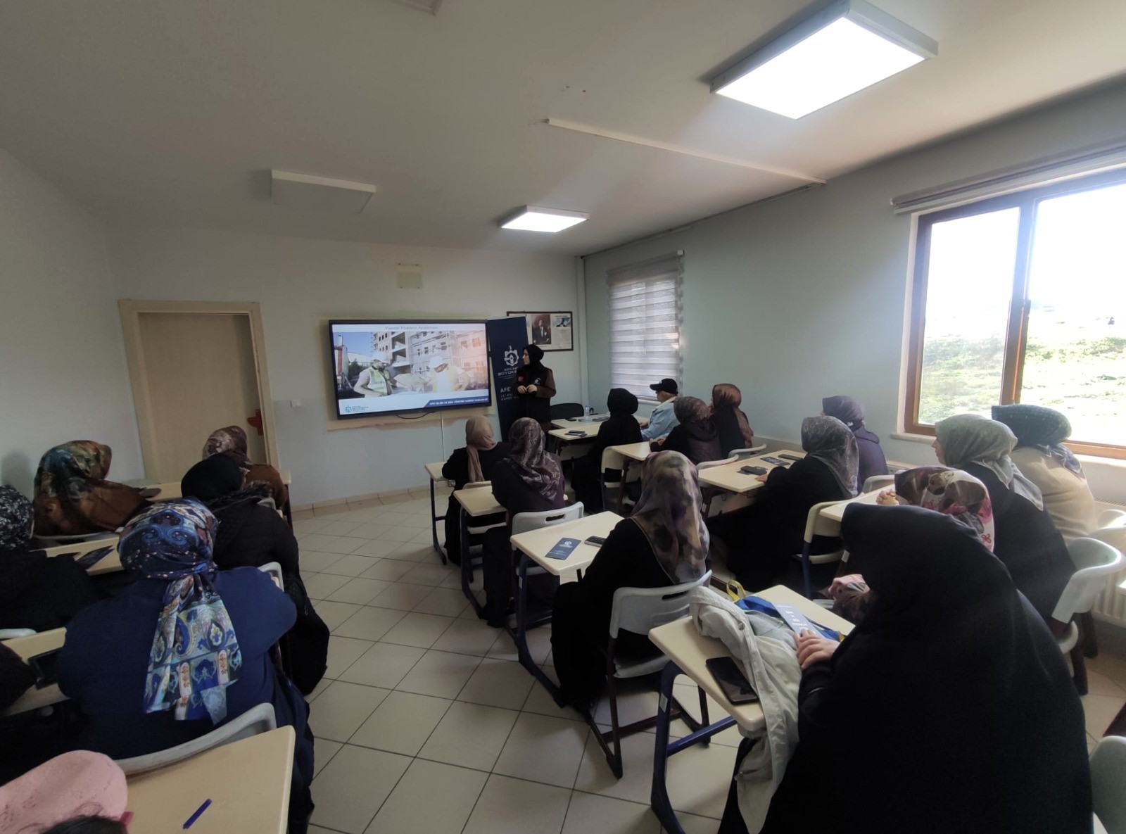 Kocaeli Büyükşehir Belediyesi tarafından yürütülen “Afete Dirençli Kadınlar Projesi”, düzenlenen