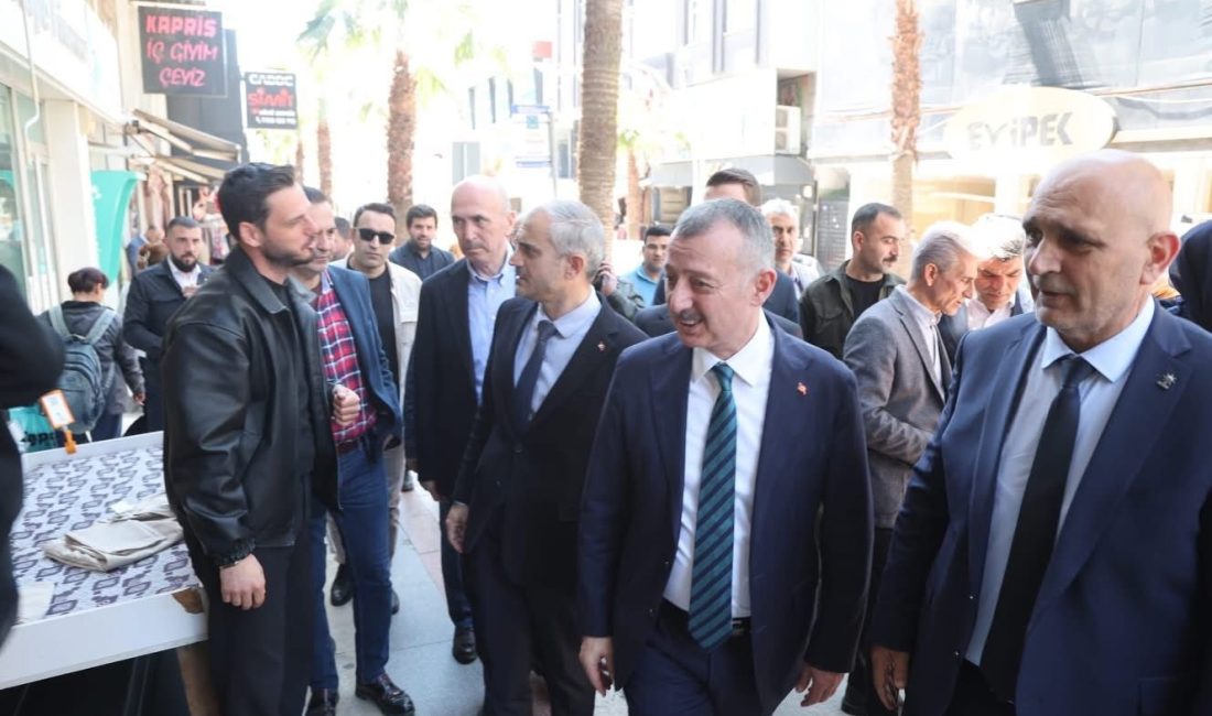 Kocaeli Büyükşehir Belediye Başkanı Tahir Büyükakın, “Sadece Hizmet Ettik” mottosuyla