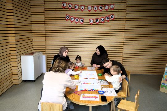 Kocaeli Büyükşehir Belediyesi Kadın ve Aile Hizmetleri Dairesi Başkanlığı bünyesinde