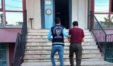 Darıca’da düzenlenen operasyonda, göçmen kaçakçılığı suçundan hakkında 4 yıl 7