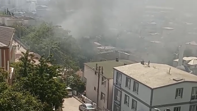 Kocaeli’nin Dilovası ilçesi Kayapınar Mahallesi’nde henüz belirlenemeyen bir nedenle yangın