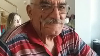 İzmit Kapanönü çarşısının sevilen isimlerinden, TÜPRAŞ emeklisi Yurdaer Uslu (78),
