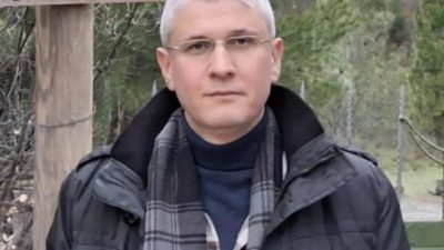 Sakarya'nın Adapazarı ilçesinde konakladığı otelin havuz kısmında kalp krizi geçiren