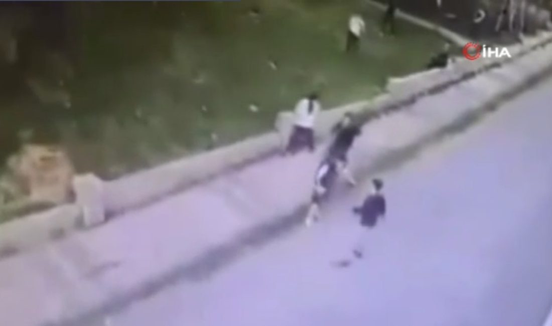 Büyükçekmece’de çıkan kavgada 16 yaşındaki A.D. bıçaklanarak hayatını kaybetti. Olayla