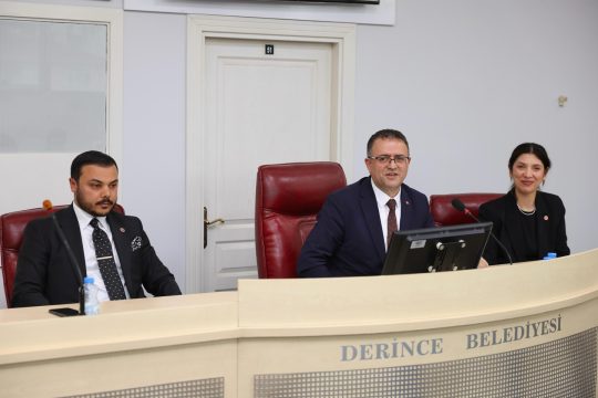 Derince Belediye Başkanı Sertif Gökçe, hizmet kalitesini artırmak amacıyla belediye