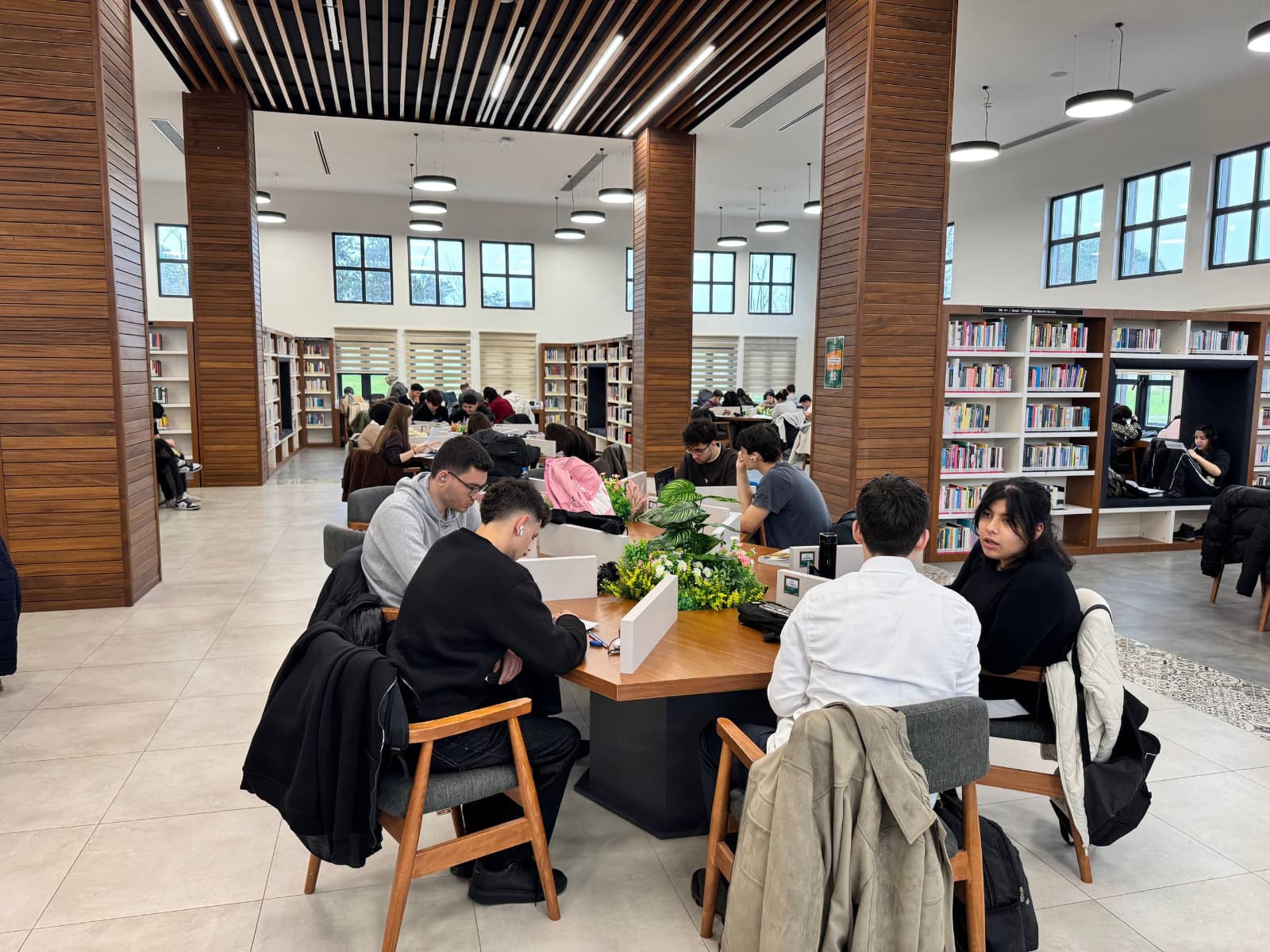 Kocaeli Büyükşehir Belediyesi’nin “Kütüphanem Kocaeli” bünyesinde hizmet veren kütüphaneleri Kurban