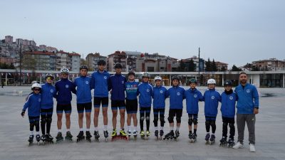 Kocaeli’de şehir yaşamının merkezi haline gelen Milli İrade Meydanı, Kağıtspor’un