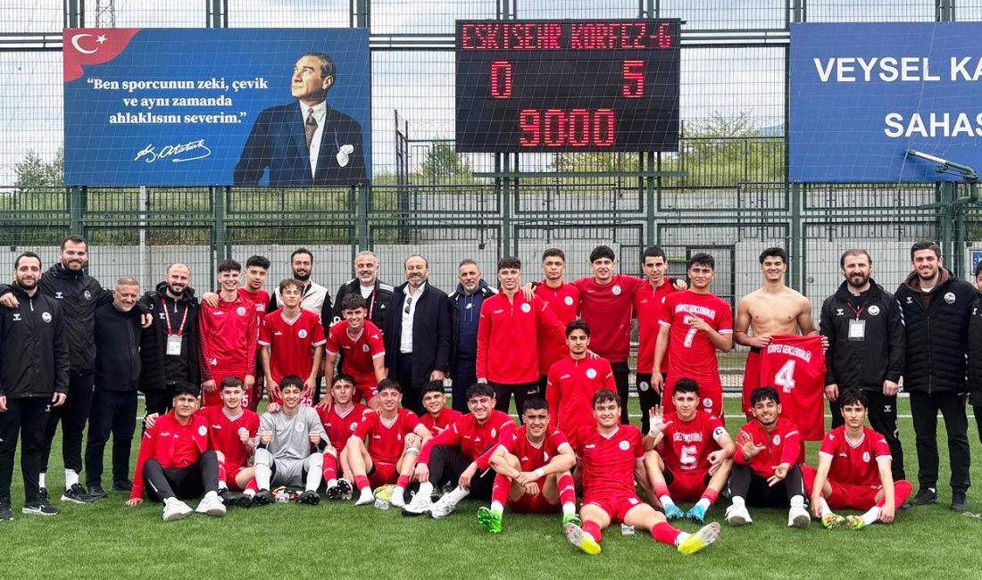 U18 Türkiye Şampiyonası’nın ilk gününde Eskişehir temsilcisiyle karşılaşan Körfez Gençlerbirliği,