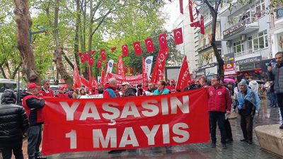 İzmit'te Sabri Yalım Parkı’nda toplanan kortejler, Real AVM bölgesine kadar