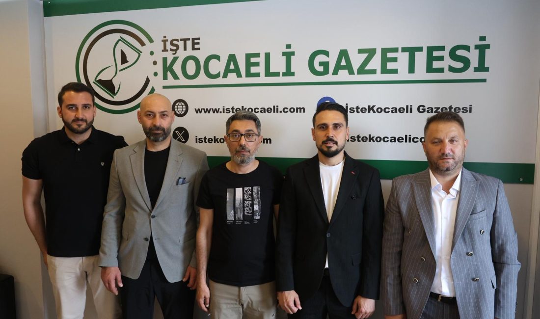 Milliyetçi Hareket Partisi (MHP) Kartepe İlçe Teşkilatı yöneticileri, gazetemizi ziyaret