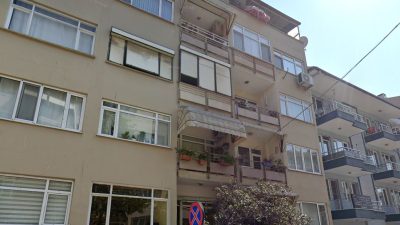 İzmit esnaflarından Kazım Sarıkaya’nın 18 yaşındaki oğlu Eren Sarıkaya, oturduğu