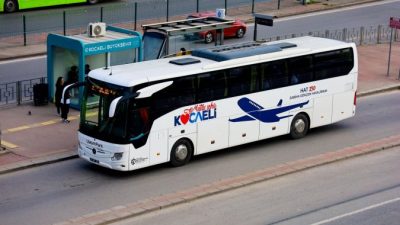 Kocaeli Büyükşehir Belediye Meclisi'nde Sabiha Gökçen Havalimanı ulaşımında yaşanan aksaklıklar