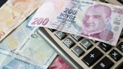 Siyasi kulisler ve ekonomi çevreleri, erken seçim ihtimaliyle birlikte emekli