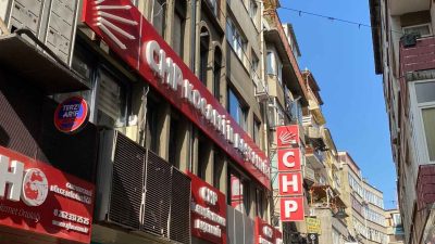 Kocaeli’de Cumhuriyet Halk Partisi (CHP) ilçe örgütleri ve gençlik kollarına