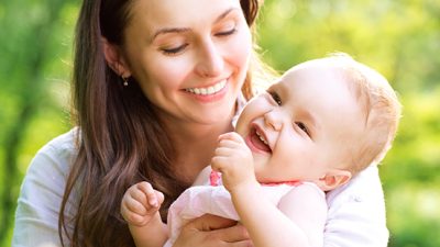 SGK, analık ödeneği süresini tekil gebeliklerde 16 haftadan 24 haftaya