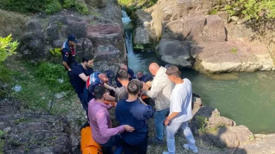 Kocaeli’nin Gölcük ilçesi Şevketiye Köyü’nde, Kurban Bayramılaşma ziyareti için ATV