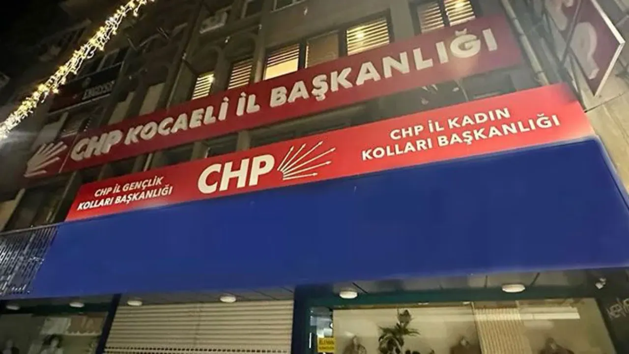 İzmit kamuoyunun yakından tanıdığı, bir dönem belediye koridorlarındaki hareketliliği ve