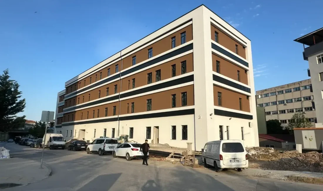 Kocaeli’de deprem güvenliği hamlesiyle yıkılan eski laboratuvar binasının yerine inşa