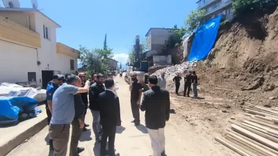Kocaeli Valisi İlhami Aktaş, İzmit Topçular Mahallesi’nde bir inşaat kazısı