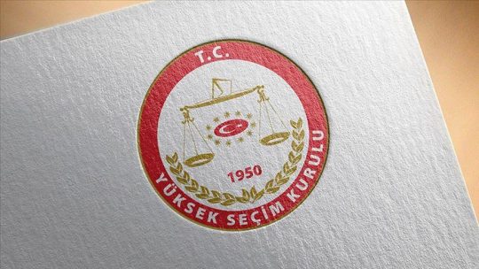 Yüksek Seçim Kurulu’nda (YSK) beklenen bayrak değişimi gerçekleşti. Görev süresi
