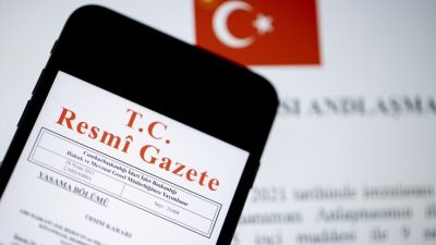 Resmi Gazete’de yayımlanan yeni kararla, noterler üzerinden yapılan araç sicil