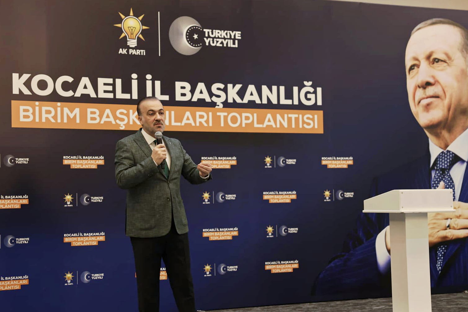 AK Parti Kocaeli teşkilatları, Cumhurbaşkanı Recep Tayyip Erdoğan’ın katılımıyla 16