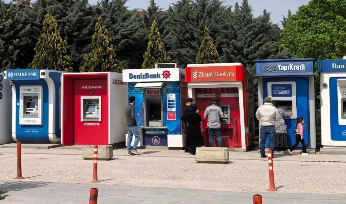 Kurban Bayramı tatili öncesinde nakit ihtiyacının zirve yapması beklenirken, bankaların