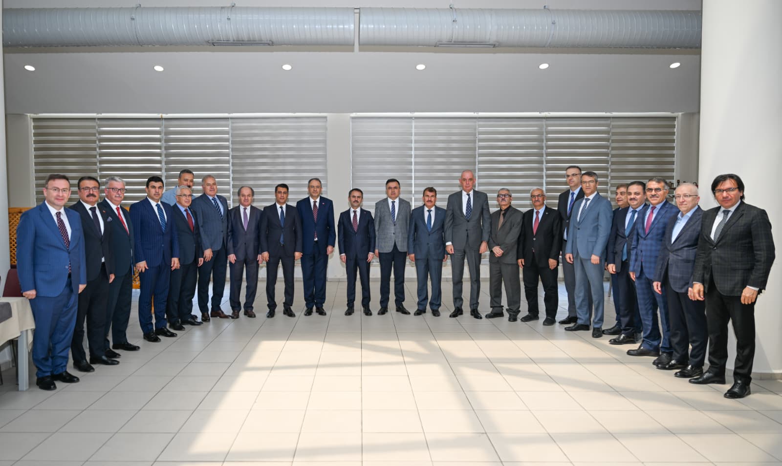 Cumhurbaşkanlığı Kararnamesi ile görev yerleri değişen Dilovası Kaymakamı Metin Kubilay
