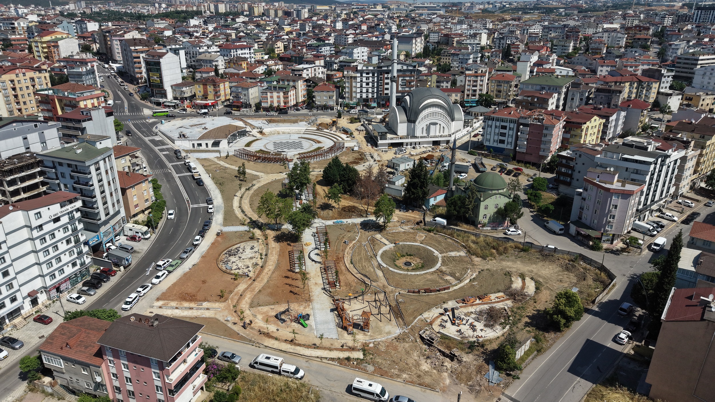 Kent meydanında buluşmaya çok az kaldı