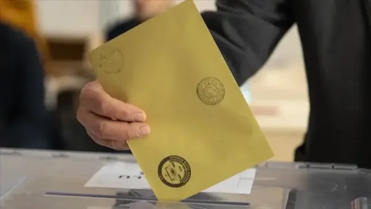 Türkiye’nin gözü kulağı, yerel idarelerin belirleneceği ara seçim bölgelerine çevrildi.
