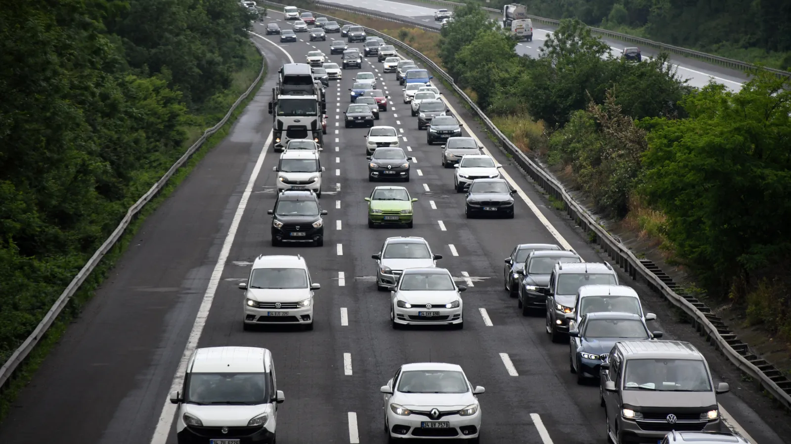 Yola çıkacaklar dikkat! Otoyolda o güzergâh trafiğe kapanıyor
