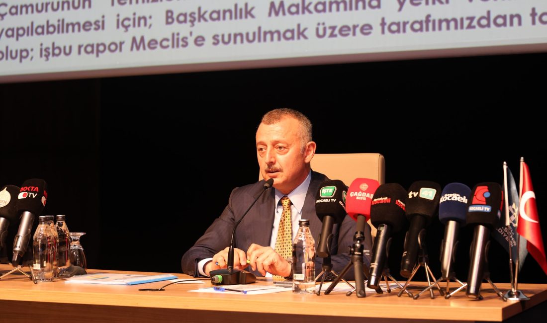 Kocaeli Büyükşehir Belediyesi’nin Haziran ayı olağan meclis toplantısına, Derince Belediye
