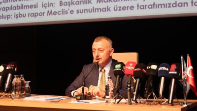 Kocaeli Büyükşehir Belediyesi’nin Haziran ayı olağan meclis toplantısına, Derince Belediye