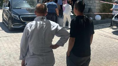 İzmir’in dünyaca ünlü turizm merkezi Çeşme, güne kanlı bir baskın