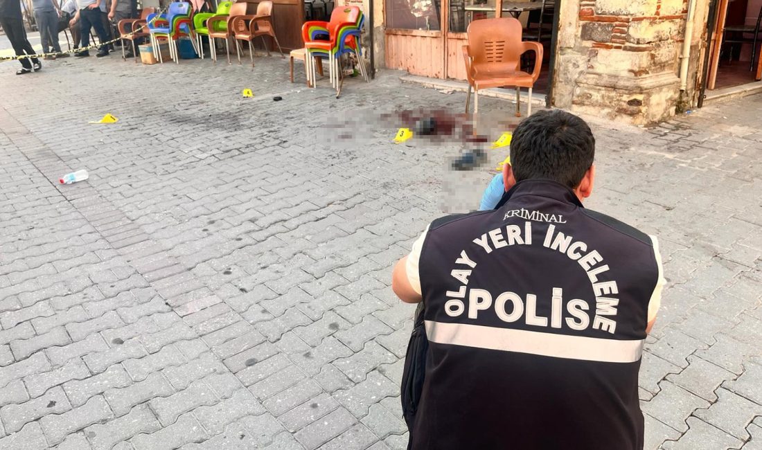 Manisa'nın Kula ilçesinde aralarında husumet bulunan iki kişi arasında çıkan
