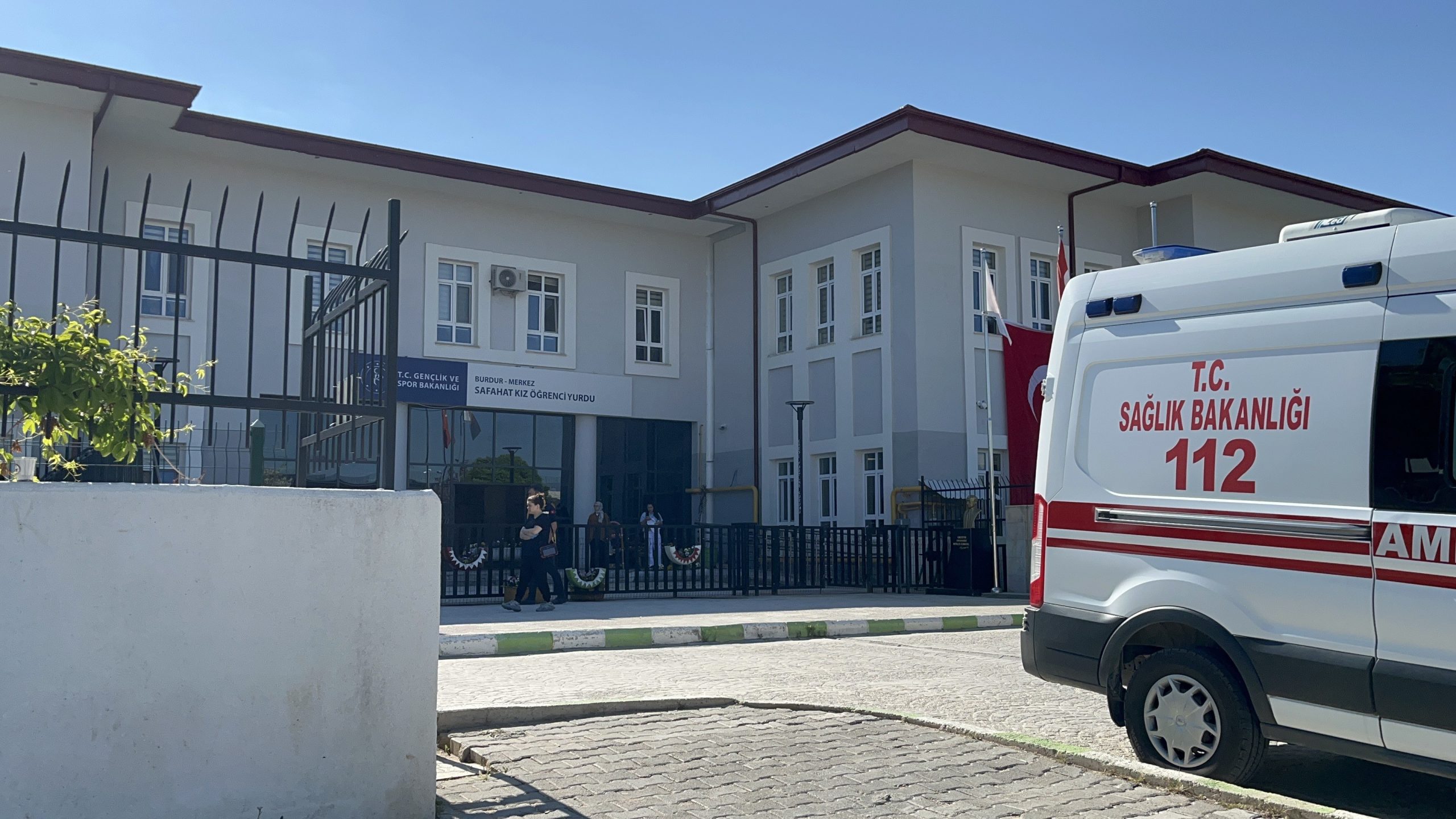 Üniversite öğrencisi yurdun 6'ncı katından düşerek can verdi